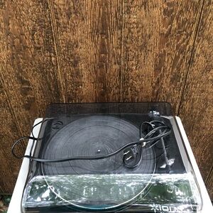 ION Audio Profile Pro USB Turntable